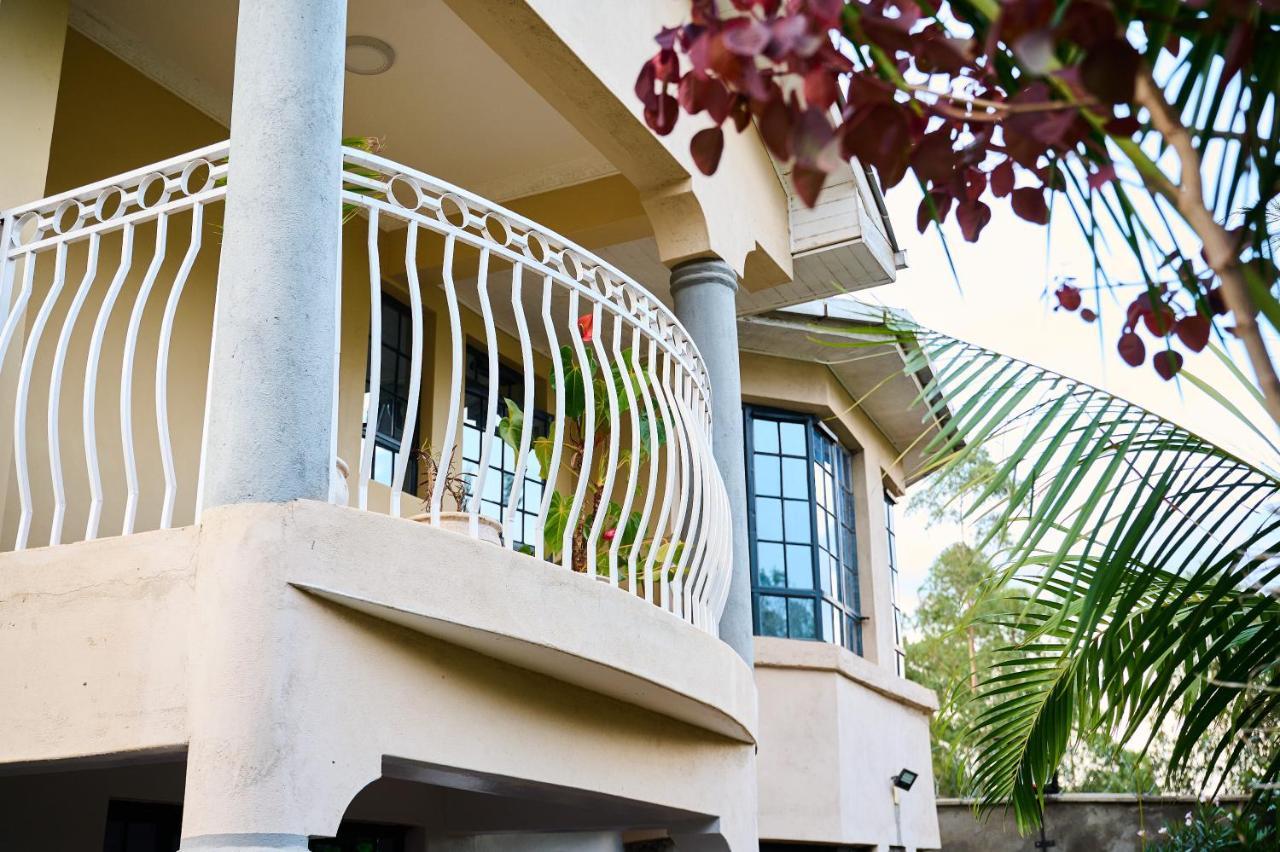 Forget Your Worries In This Serene 5 Bedroom Villa In Ngong Найроби Экстерьер фото