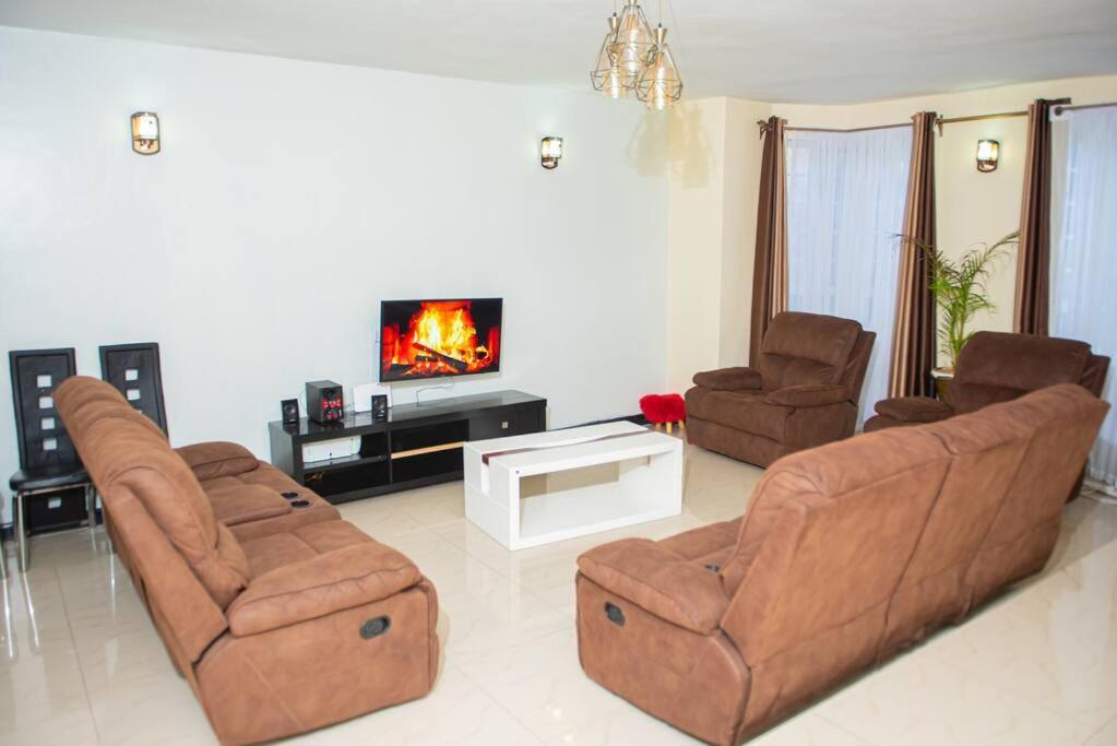 Forget Your Worries In This Serene 5 Bedroom Villa In Ngong Найроби Экстерьер фото